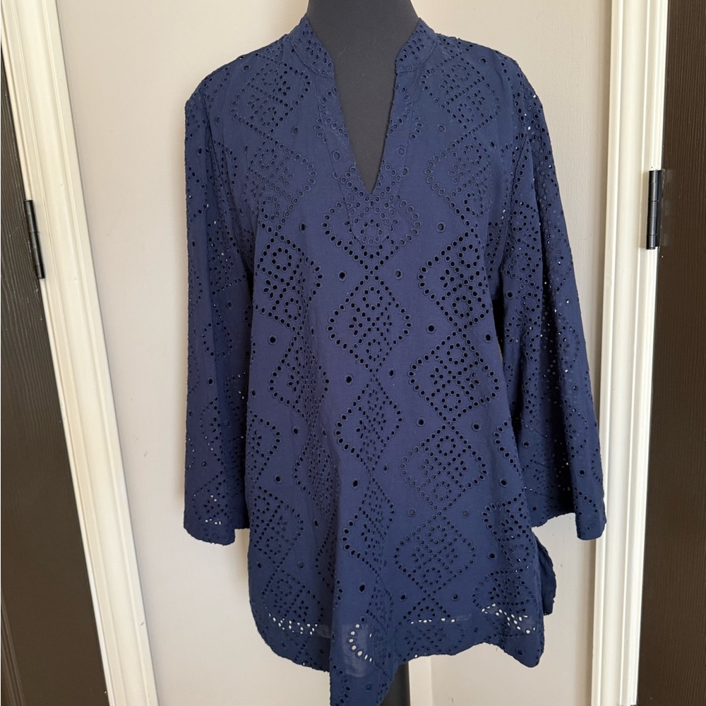 Chico's Dark Blue Eyelet cottonTop